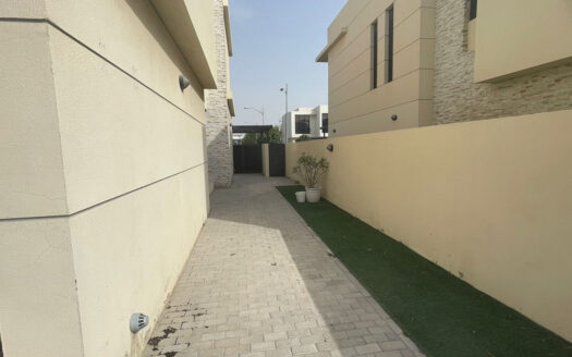 Elegantly villa 3 Bedroom and maid Room