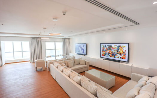 Luxurious 2 Bedroom Apartment with Spectacular Views in Elite Dubai